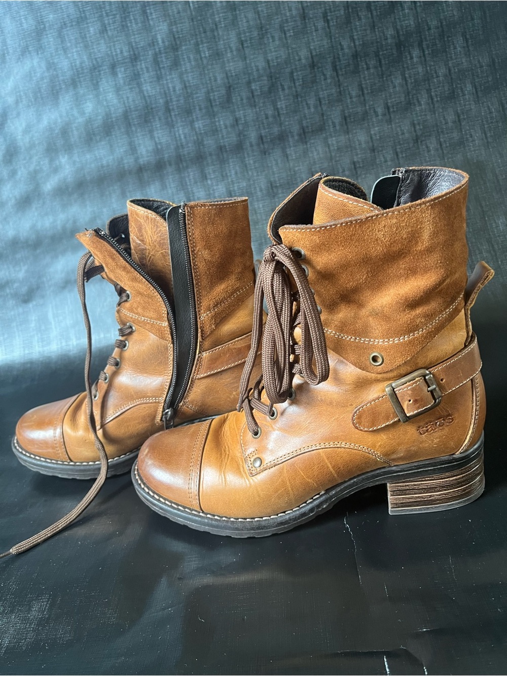 Women's Taos brand Tan Leather Lace-Up Buckle Boots